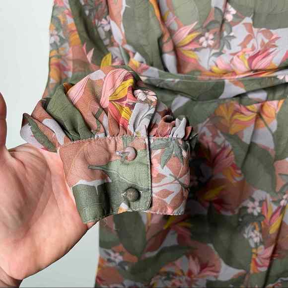 Badgley Mischka Multi Floral Wrap Dress sz 16 - Picture 9 of 11